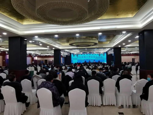 筑牢食安防線，提升專業能力——市餐飲服務食品安全從業人員業務培訓班首站在準旗成功召開